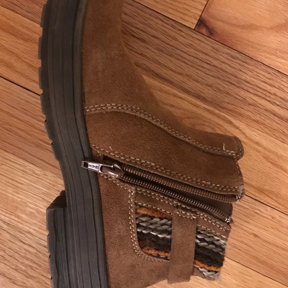 Earth Origins Leather Boots Size7M - Picture 3 of 5